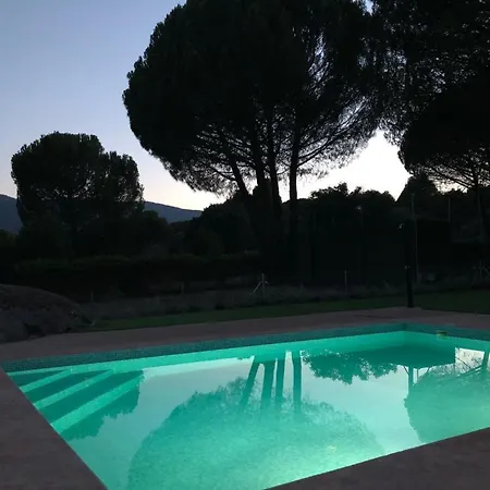 Casa Valdesanmartin - Country House, 10500sqm, Pool, Paddel & Bbq Casa de Férias