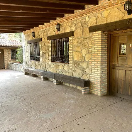 Casa Valdesanmartin - Country House, 10500sqm, Pool, Paddel & Bbq *