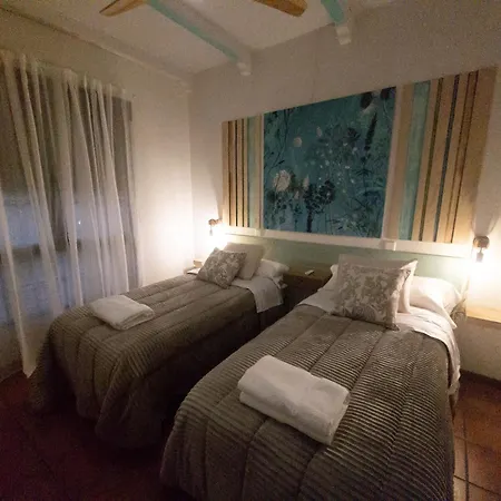 Casa de Férias Casa Valdesanmartin - Country House, 10500sqm, Pool, Paddel & Bbq