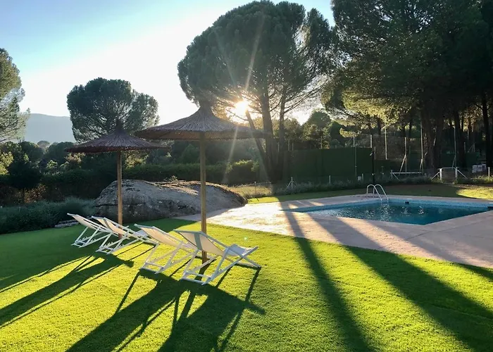 Casa vacanze Casa Valdesanmartin - Country House, 10500sqm, Pool, Paddel & Bbq