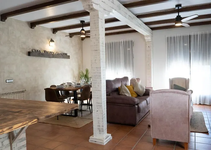 Casa Valdesanmartin - Country House, 10500sqm, Pool, Paddel & Bbq 펜션 *