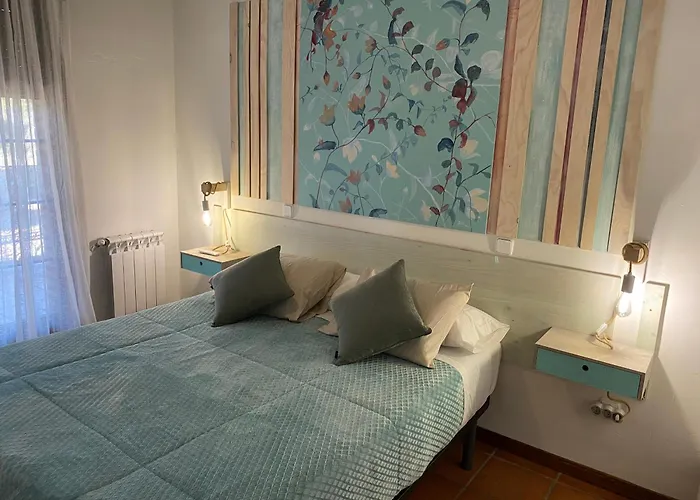 Casa Valdesanmartin - Country House, 10500sqm, Pool, Paddel & Bbq 펜션